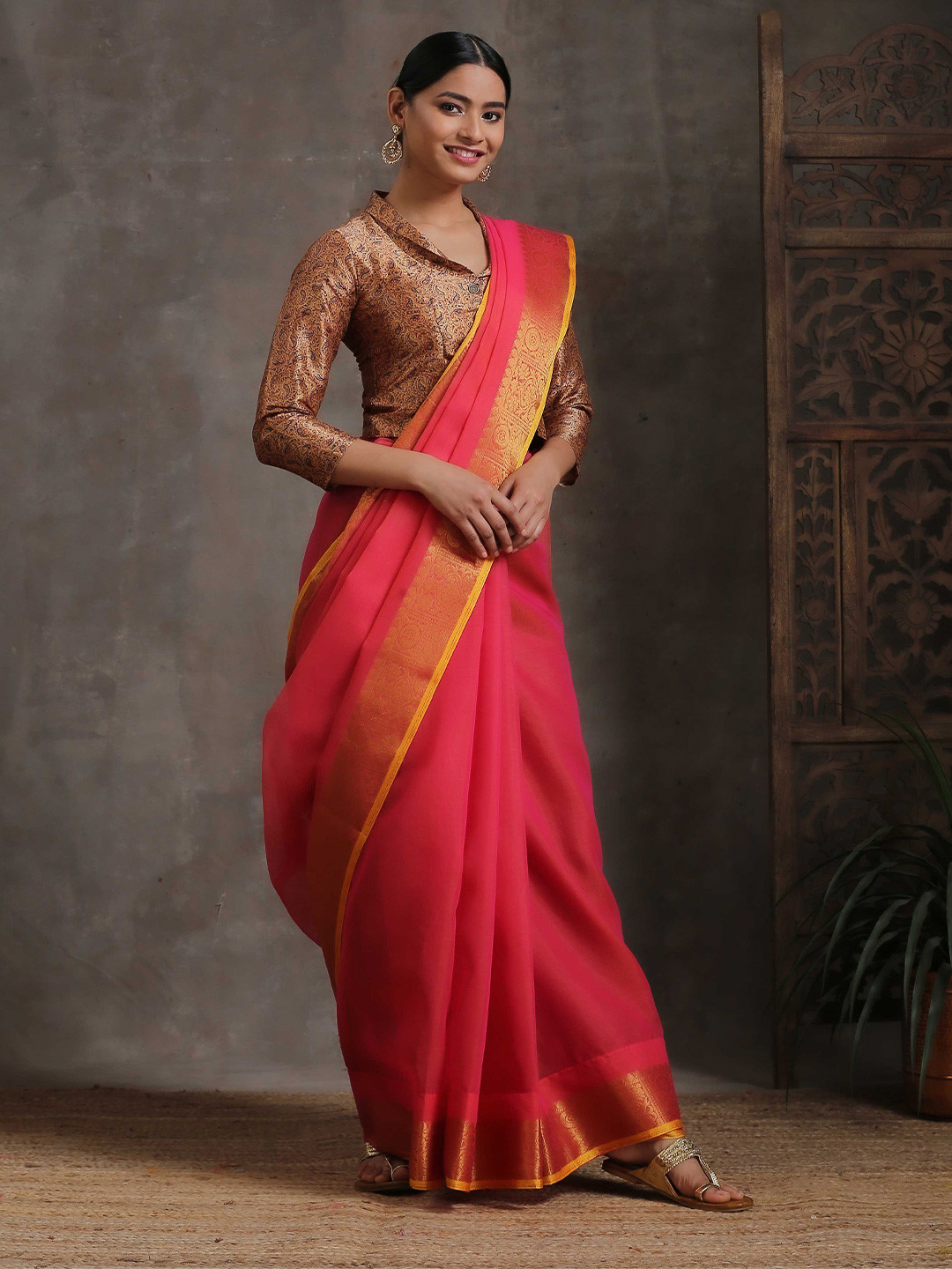 

Triyah Women Coral & Orange Zari Pure Cotton Saree