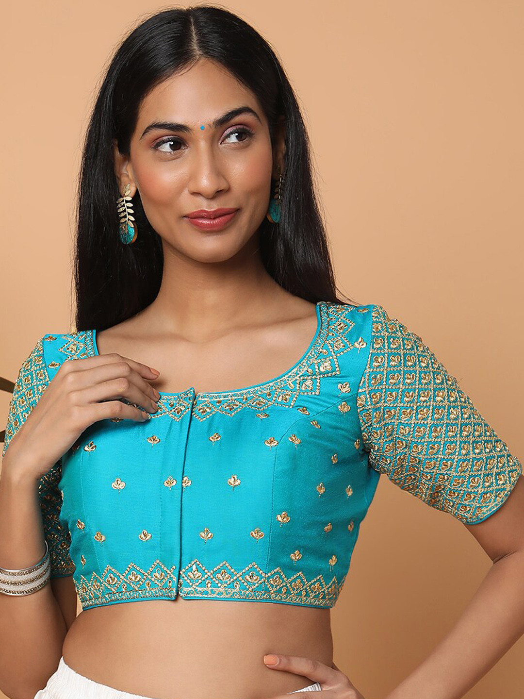 

SALWAR STUDIO Women Blue Embroidered Saree Blouse