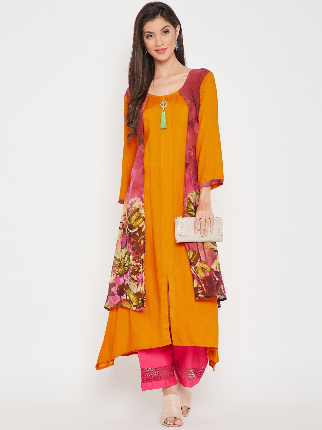 

AgrohA Women Mustard Yellow & Pink Floral Printed Thread Work Kurta