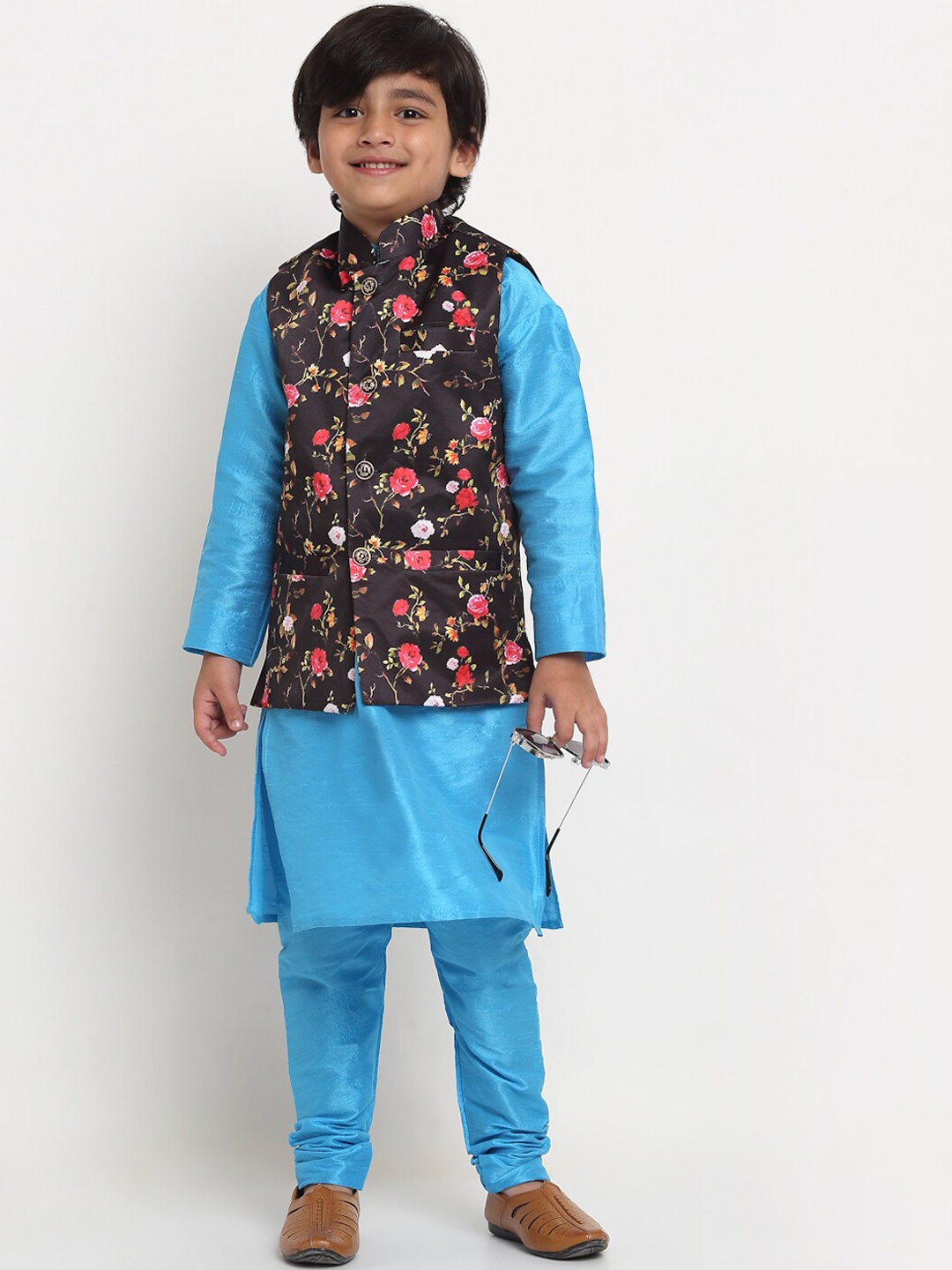 

Benstoke Boys Blue Floral Printed Kurta with Churidar