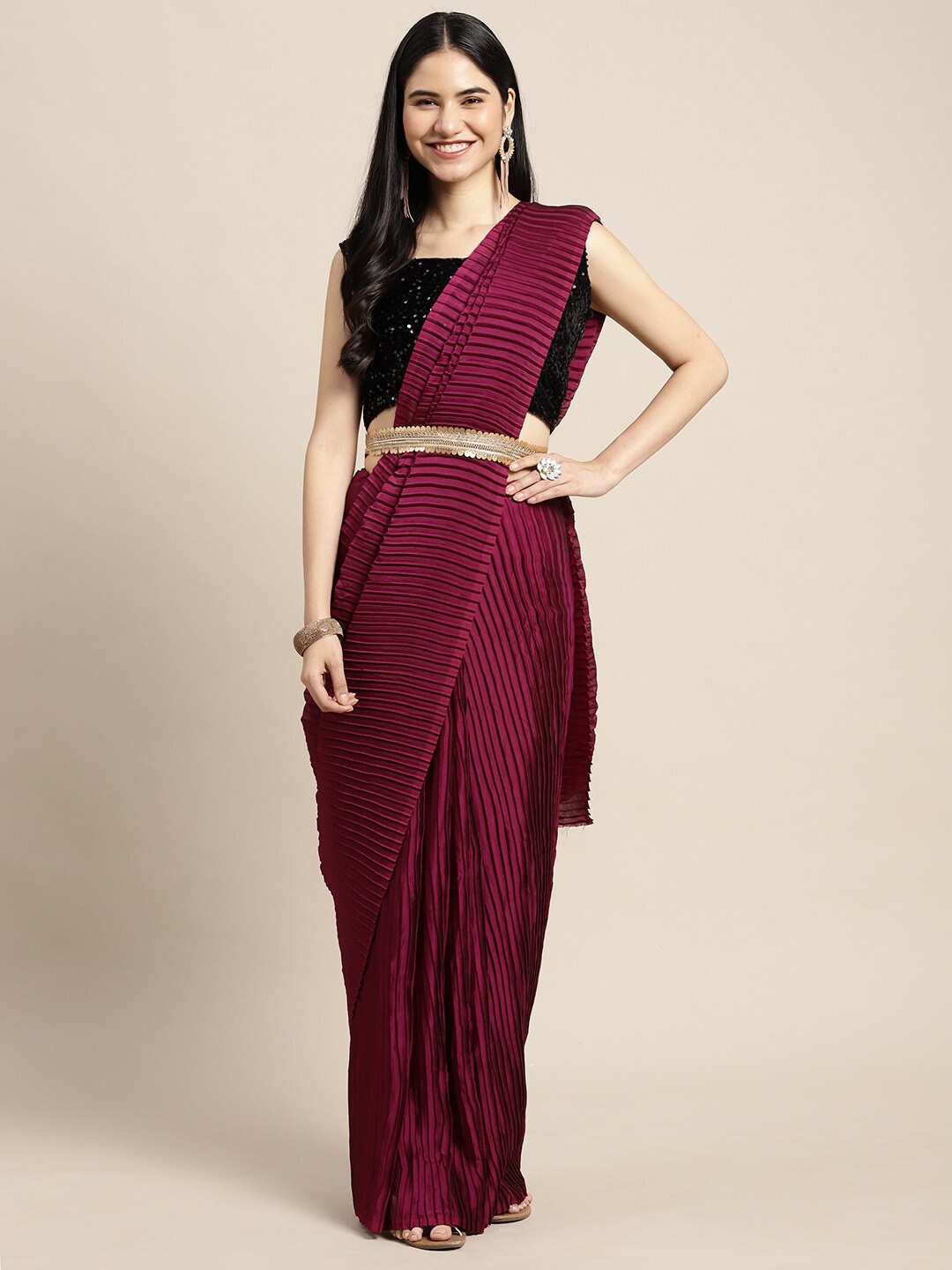 

Saree mall Women Magenta Solid Poly Georgette Saree