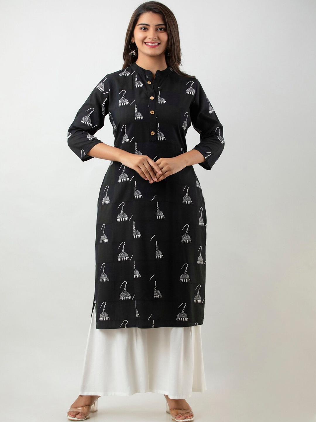 

MAUKA Women Black & White Ethnic Motifs Printed Straight Kurta with Sharara