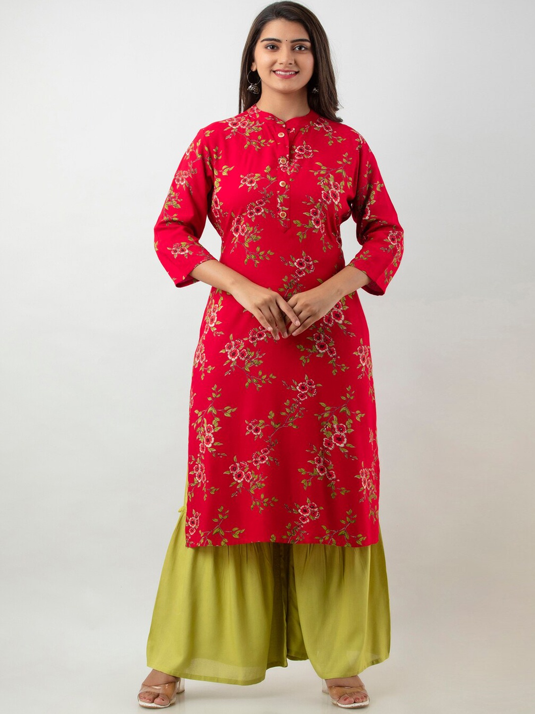 

MAUKA Women Red Floral Printed Kurta with Sharara Set