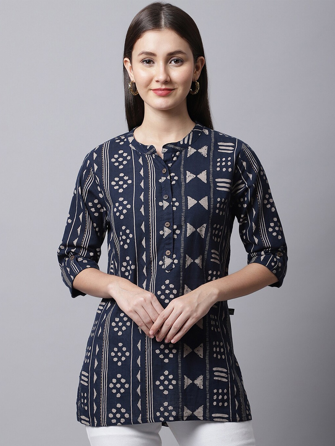

Pistaa Navy Blue Plus Size Ethnic Motifs Printed Kurti