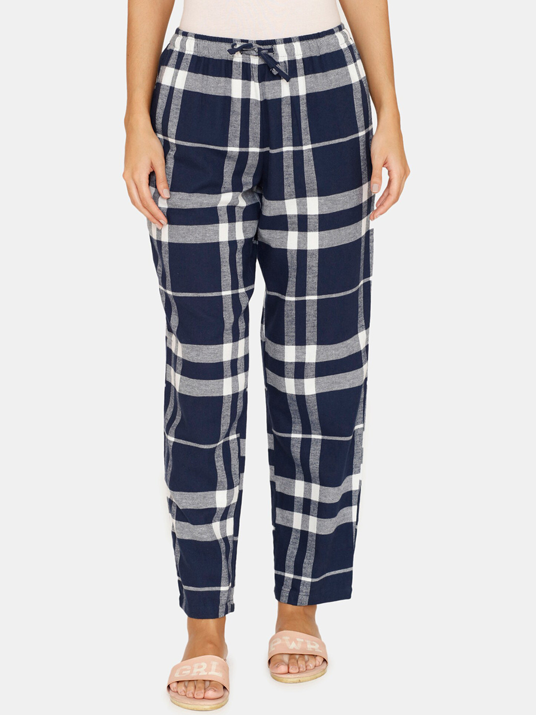 

Zivame Women Blue & White Checked Flannel Pure Cotton Woven Lounge Pants