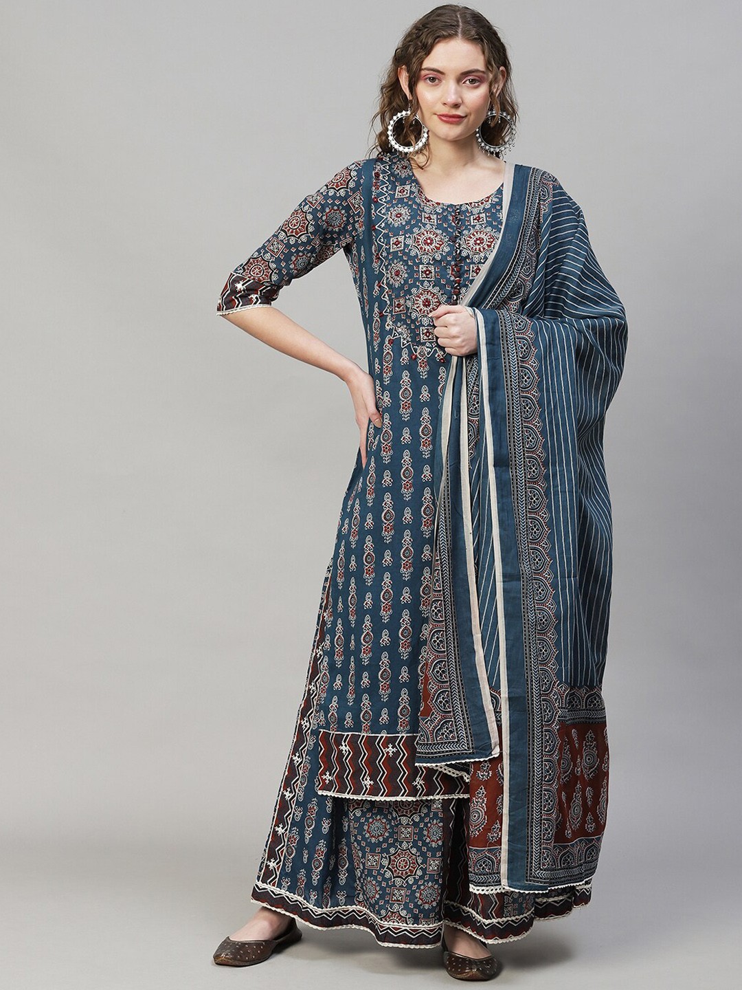 

FASHOR Women Ethnic Motifs Printed Mirror Work Pure Cotton Kurta with Palazzos & Dupatta, Blue
