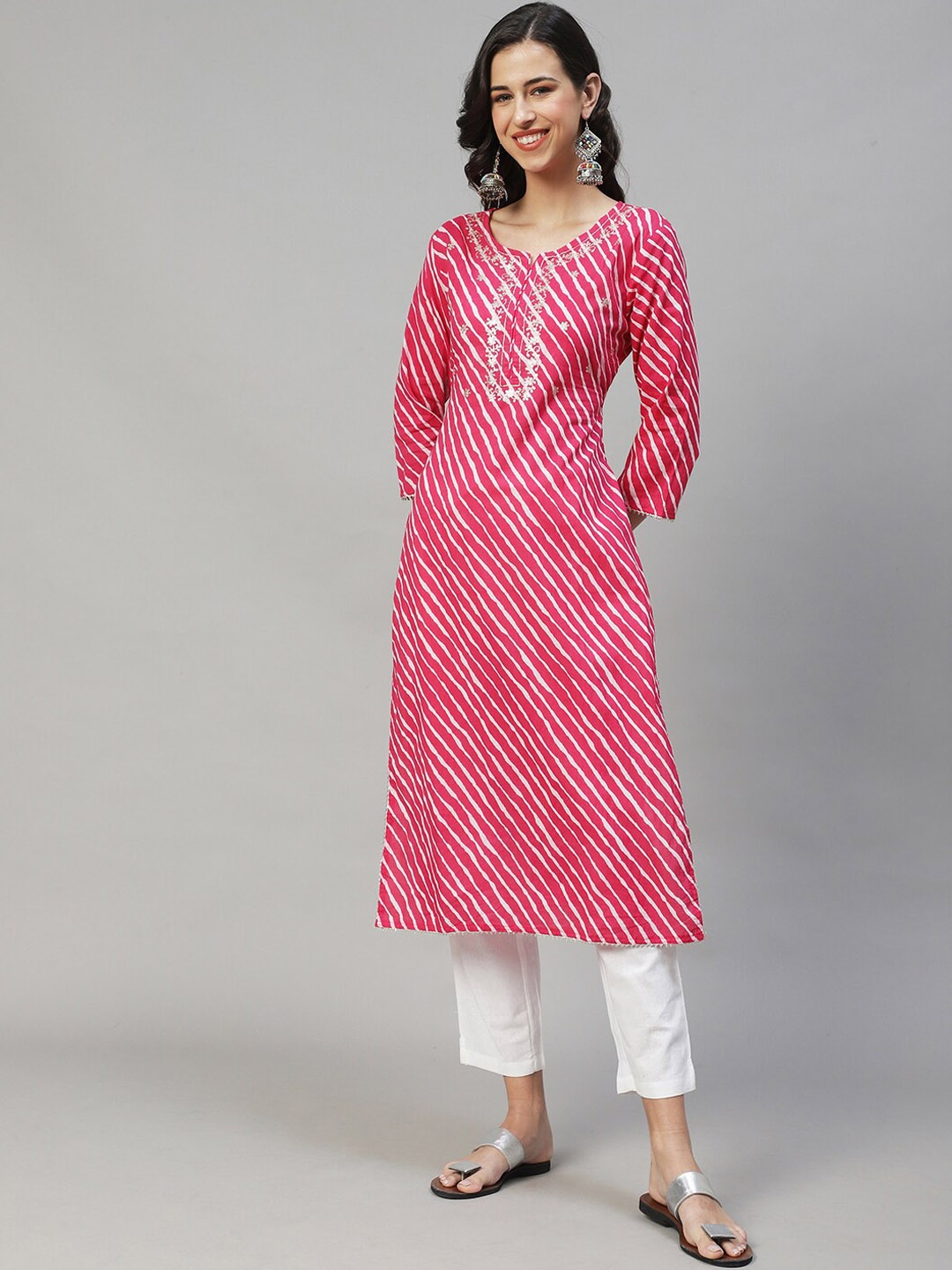 

FASHOR Women Pink & White Leheriya Printed Pure Cotton Straight Kurta with Trousers