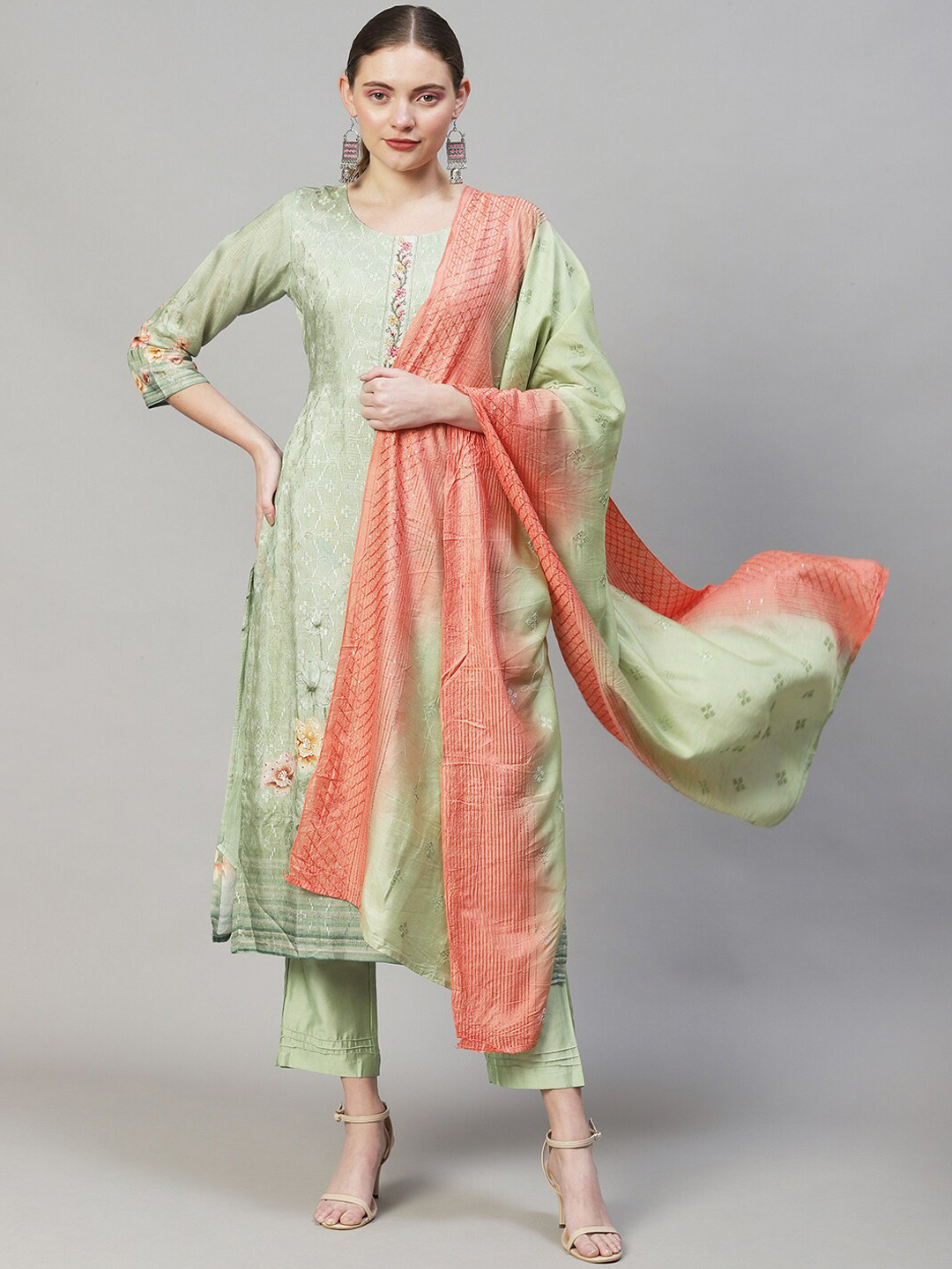 

FASHOR Women Green Floral Embroidered Straight Kurta with Trousers & With Dupatta