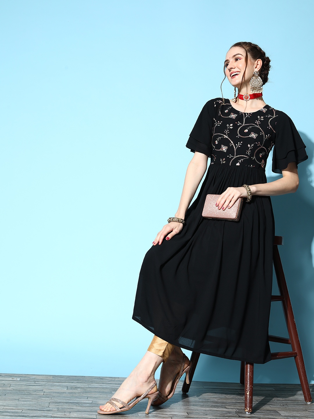 

SKYLEE Women Black Georgette Hyper Texture Kurta