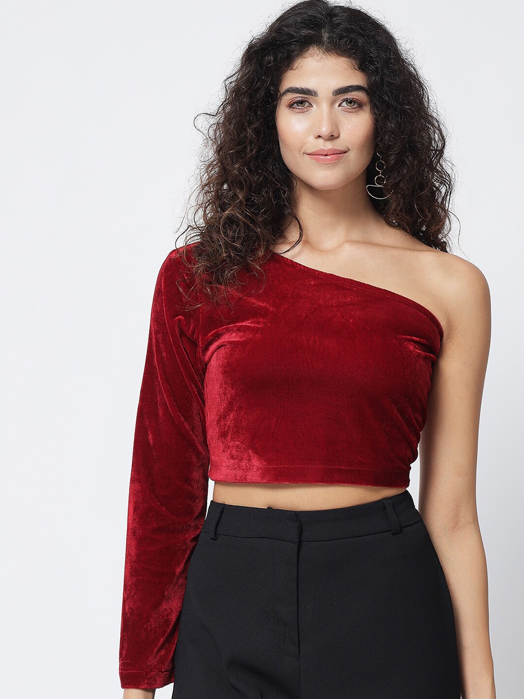 

Trend Arrest Women Maroon One Shoulder Velvet Bardot Crop Top