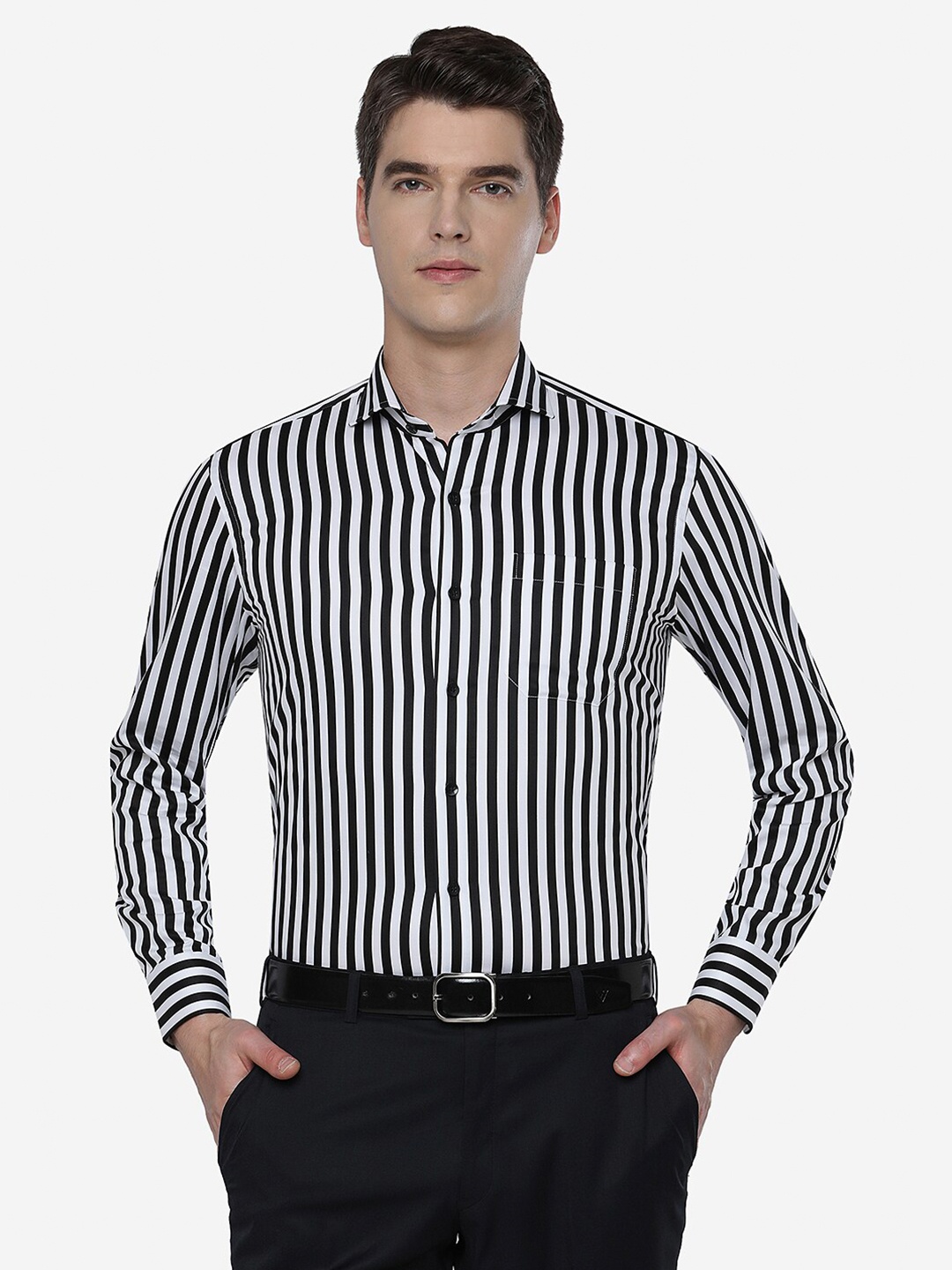 

METAL Men Slim Fit Striped Casual Shirt, White