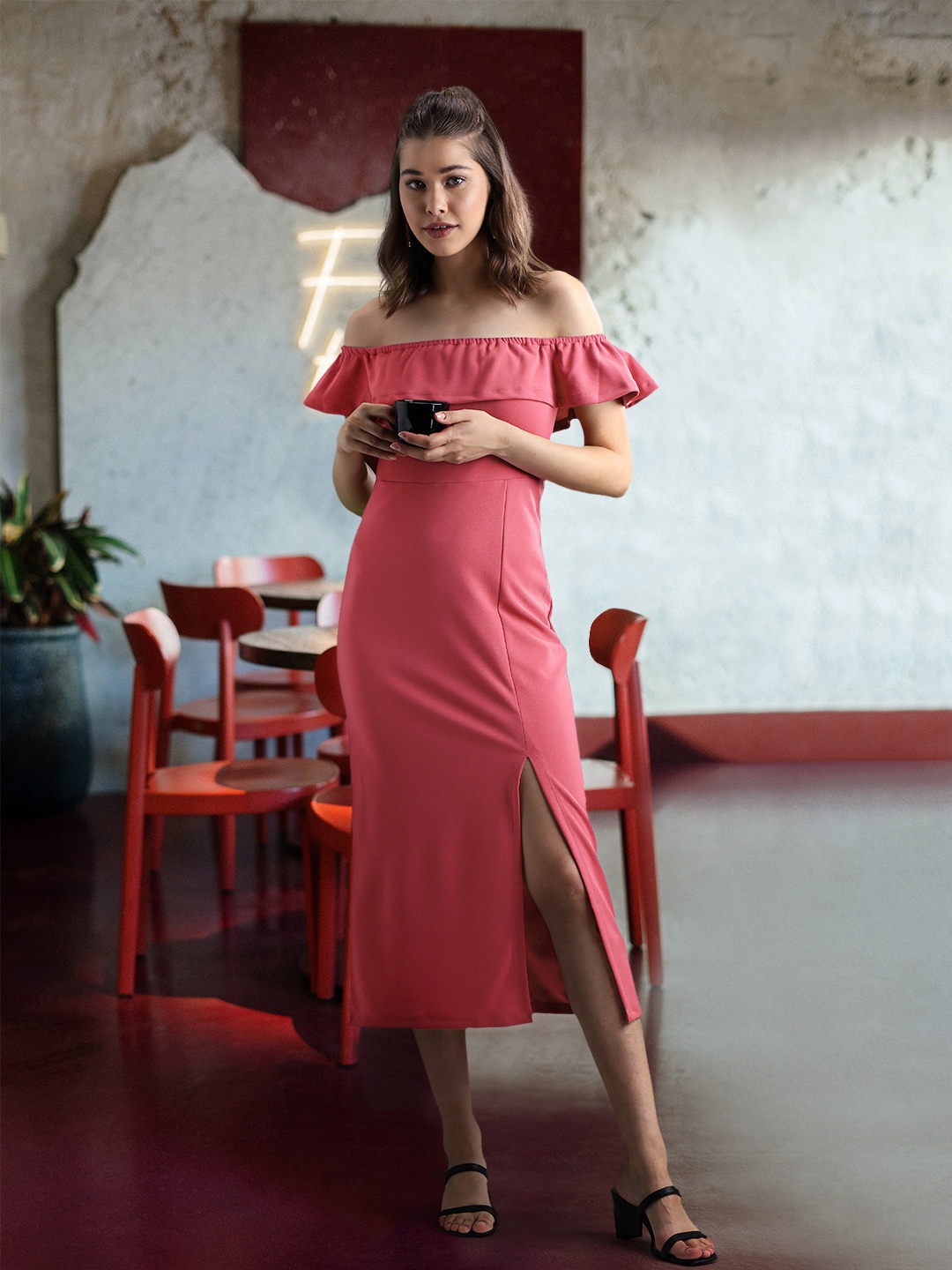 

AND Women Pink Off-Shoulder Sheath Midi Dress