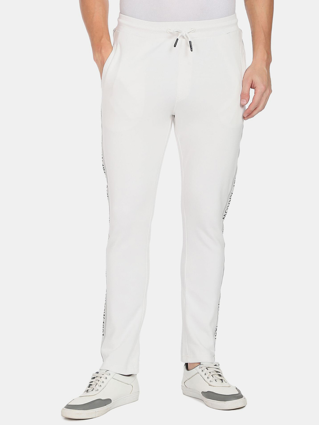 

Arrow Sport Men White Solid Trouser