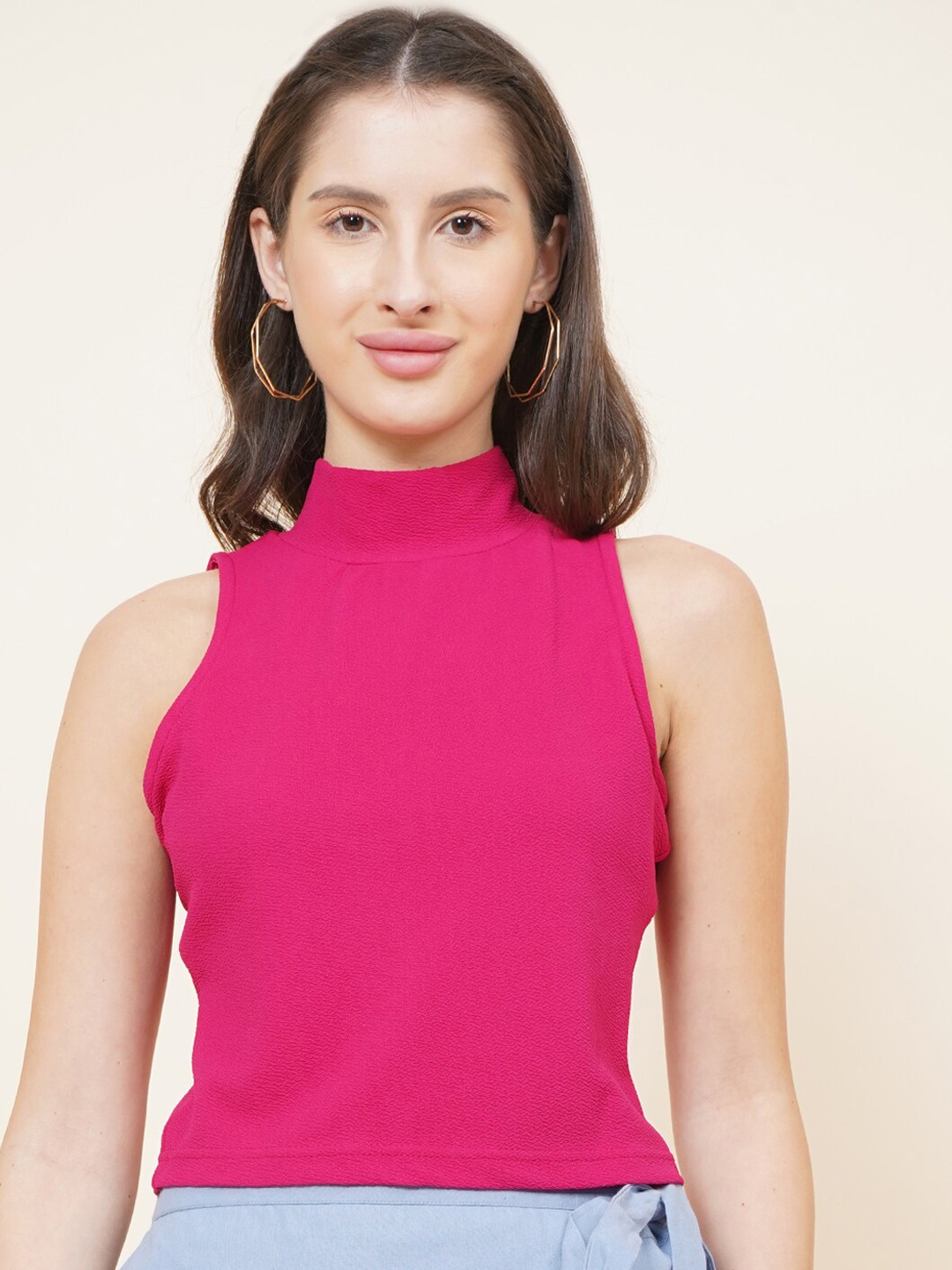 

DressBerry Women Pink Solid High Neck Crop Top