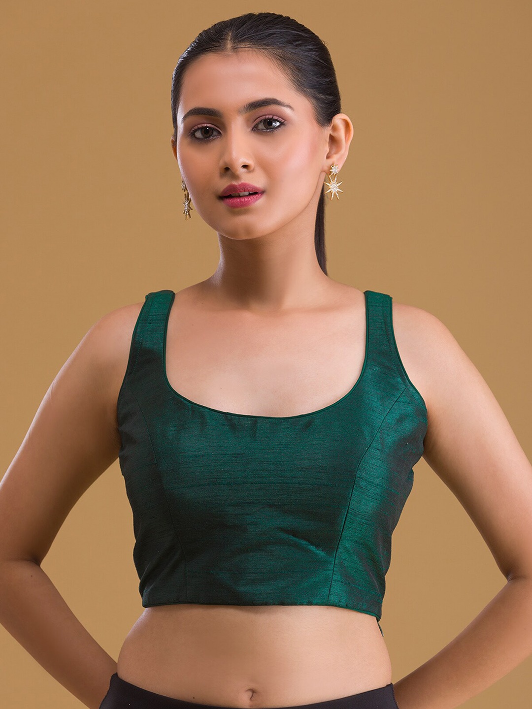 

Koskii Women Bottle Green Solid Raw Silk Designer Saree Blouse