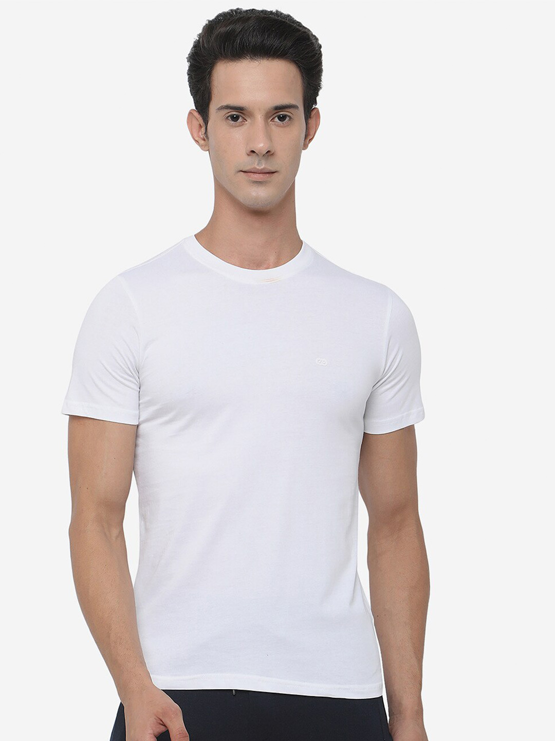 

JADE BLUE Men White Raw Edge Slim Fit T-shirt