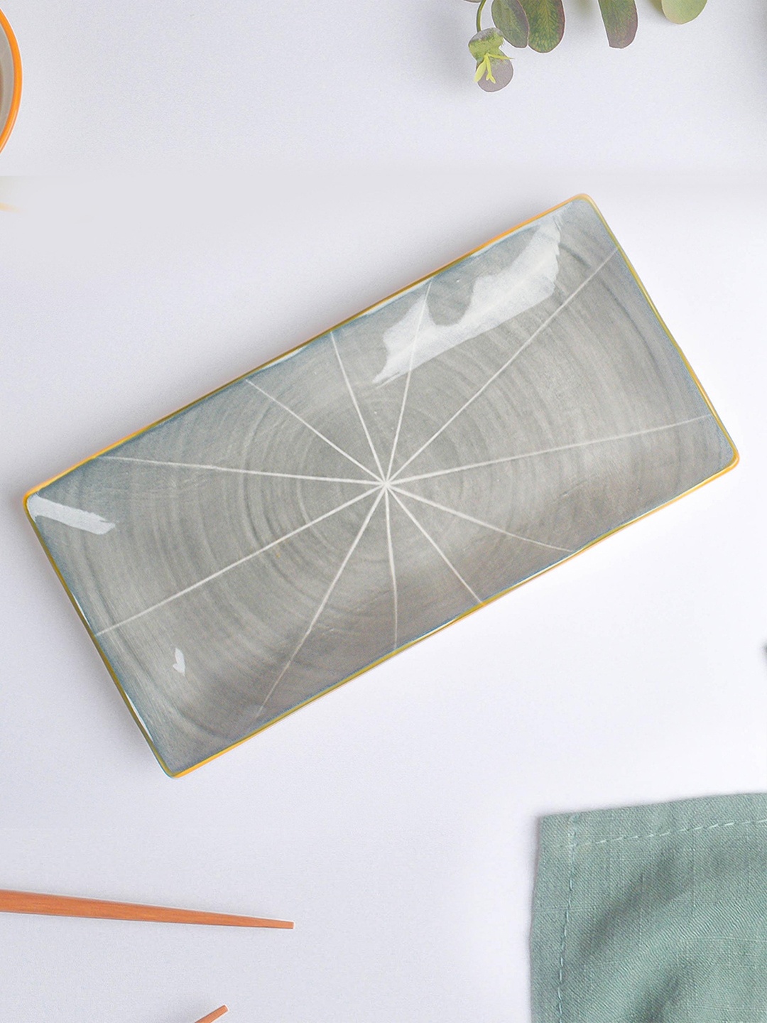 

Nestasia Grey & White Microwave safe Printed Ceramic Glossy Plates
