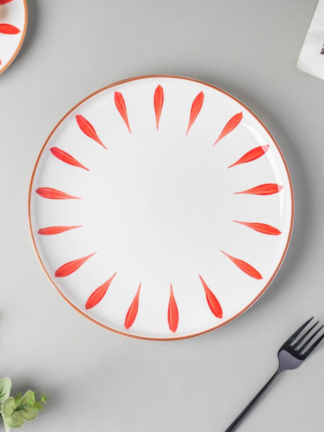 

Nestasia White & Red Microwave safe Printed Ceramic Glossy Plates