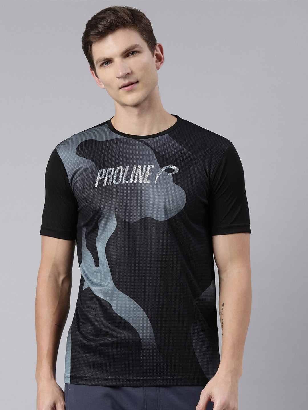 

Proline Active Men Black Typography Printed Raw Edge T-shirt