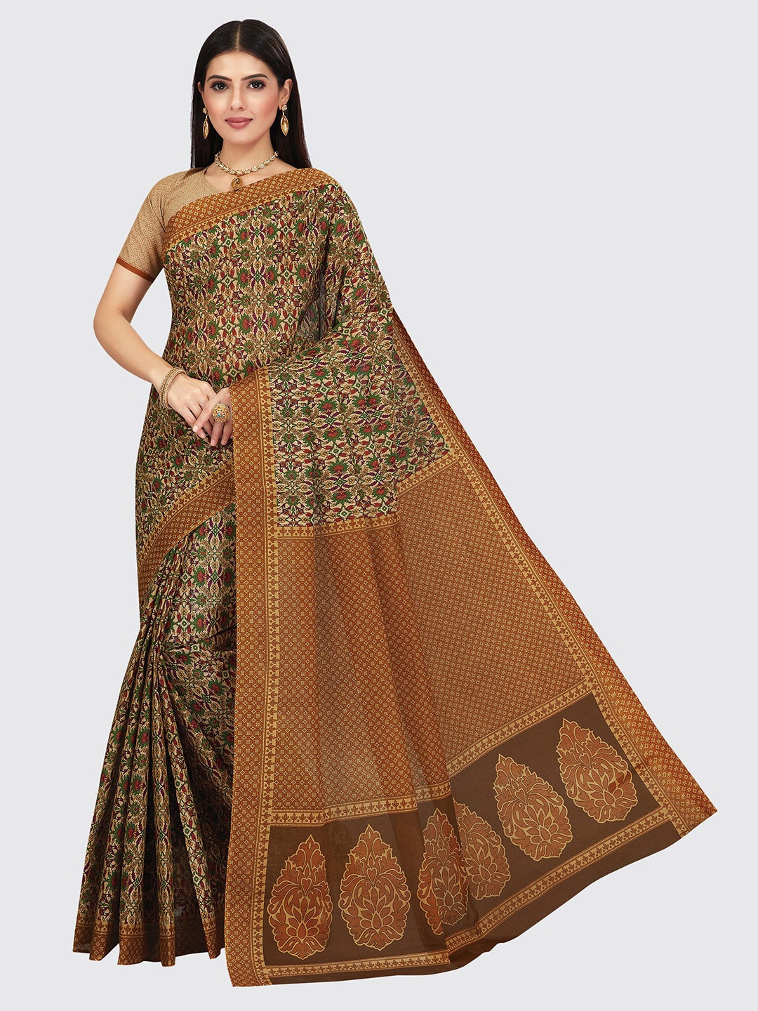 

SHANVIKA Women Beige & Green Ajrak Printed Pure Cotton Block Print Saree