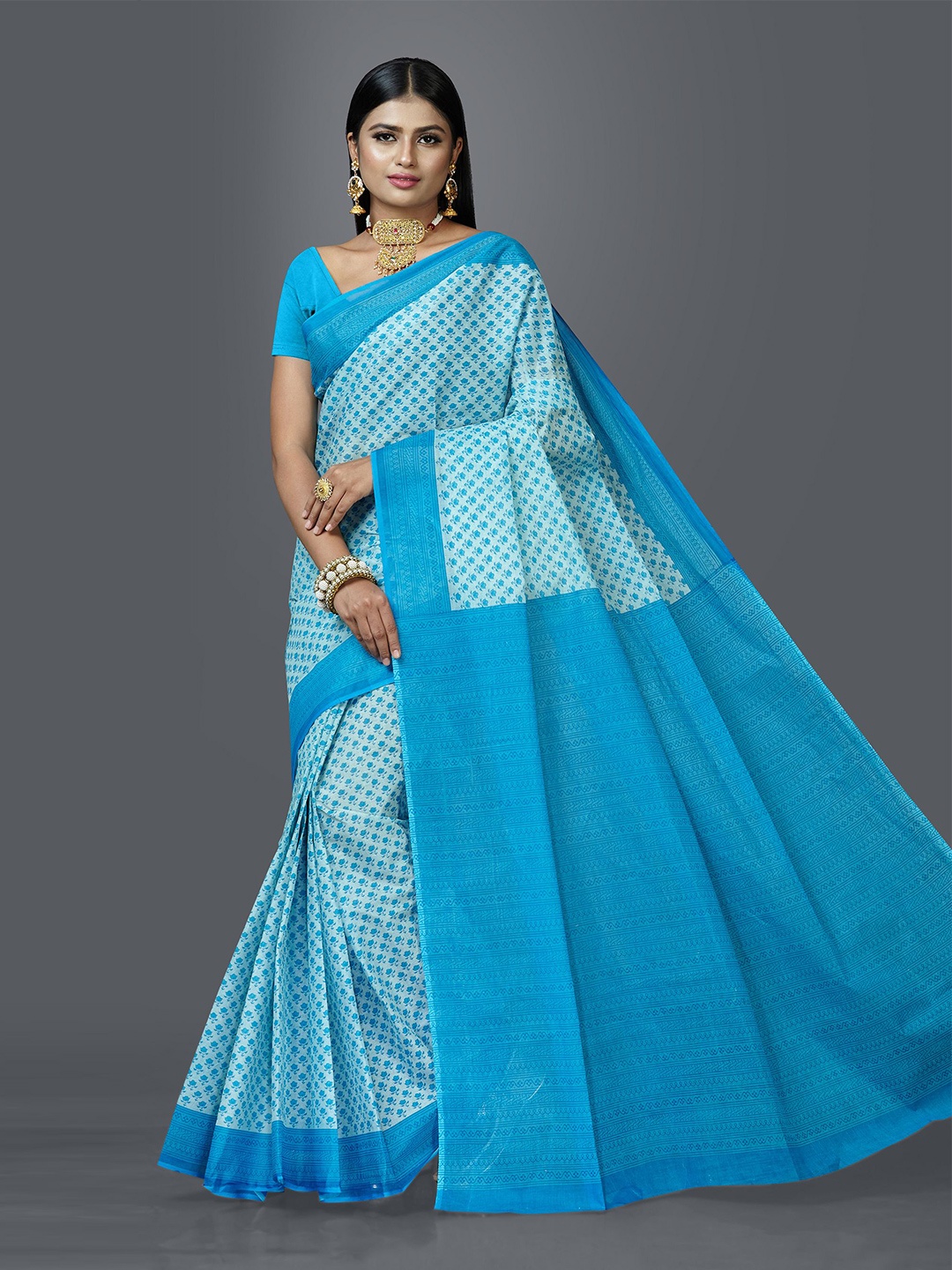 

SHANVIKA Beige & Blue Floral Pure Cotton Block Print Saree