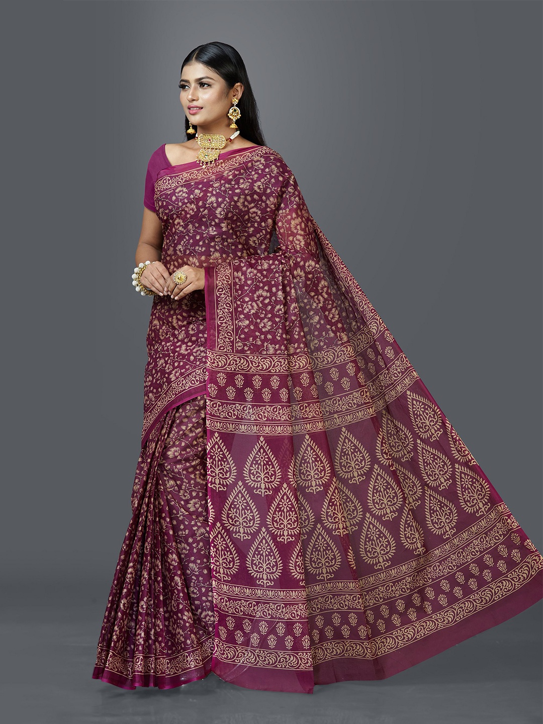 

SHANVIKA Purple Floral Pure Cotton Block Print Saree