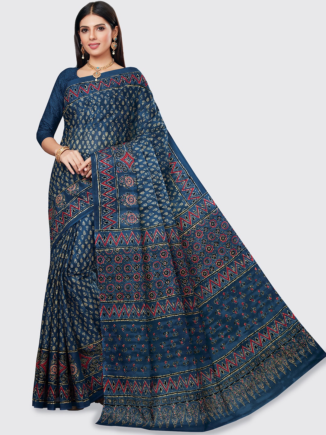 

SHANVIKA Blue & Red Pure Cotton Block Print Saree