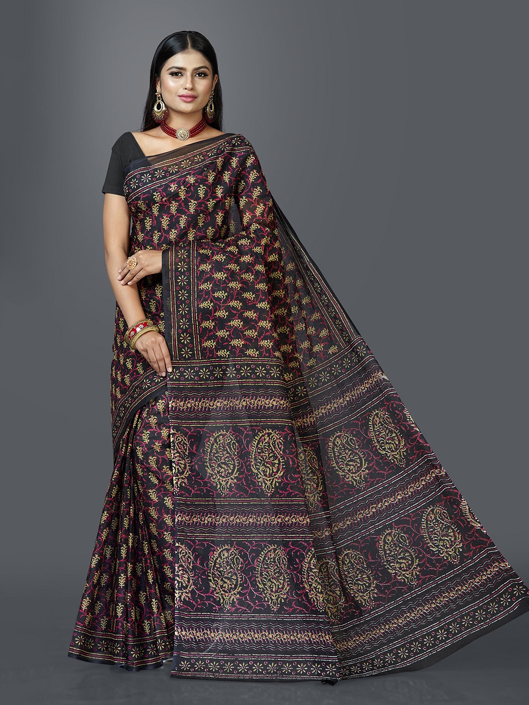 

SHANVIKA Black & Pink Ethnic Motifs Pure Cotton Block Print Saree