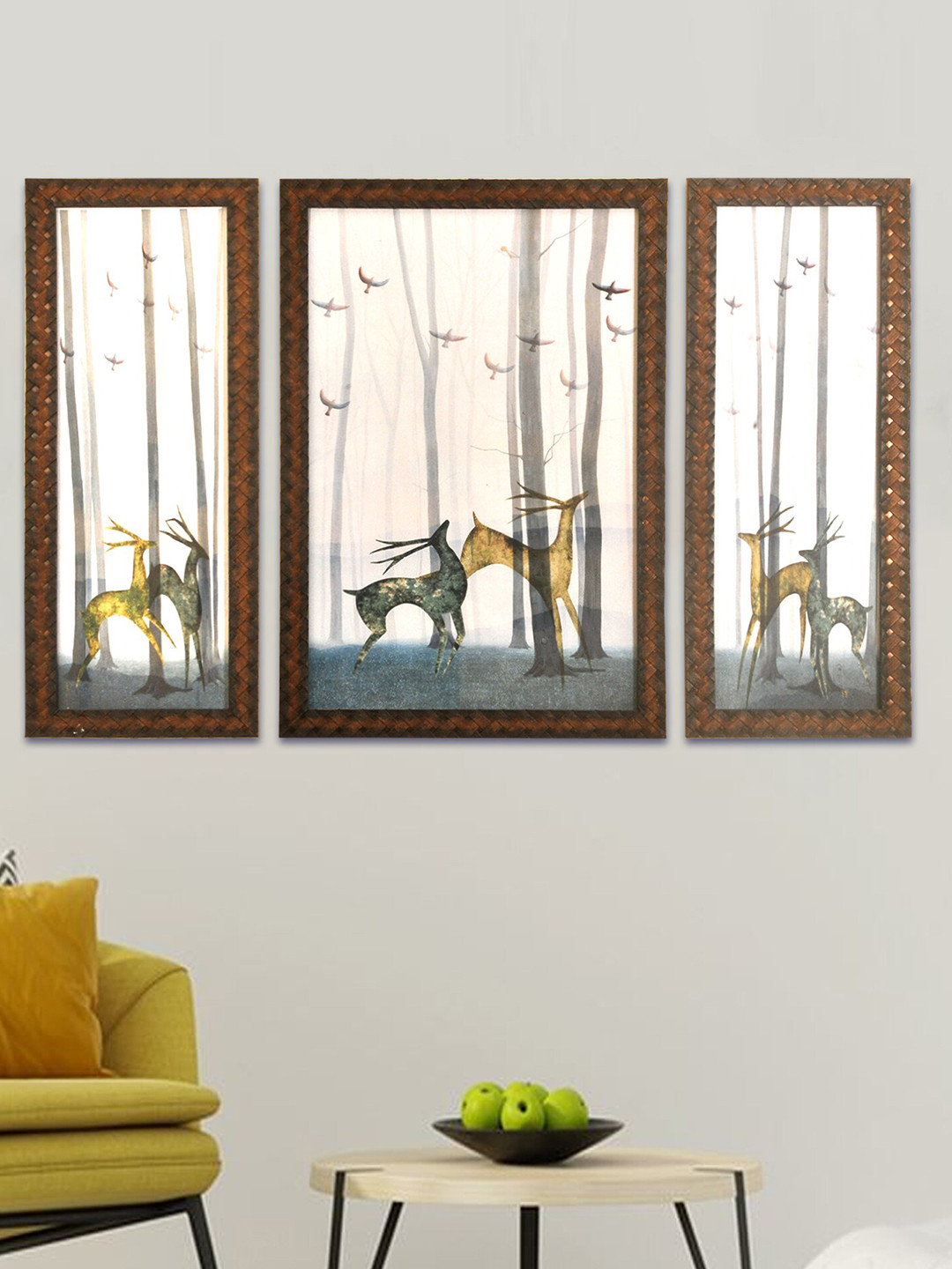 

SHREE KALA HOME DECOR Set of 3 Black & Gold-Toned Deer Painting