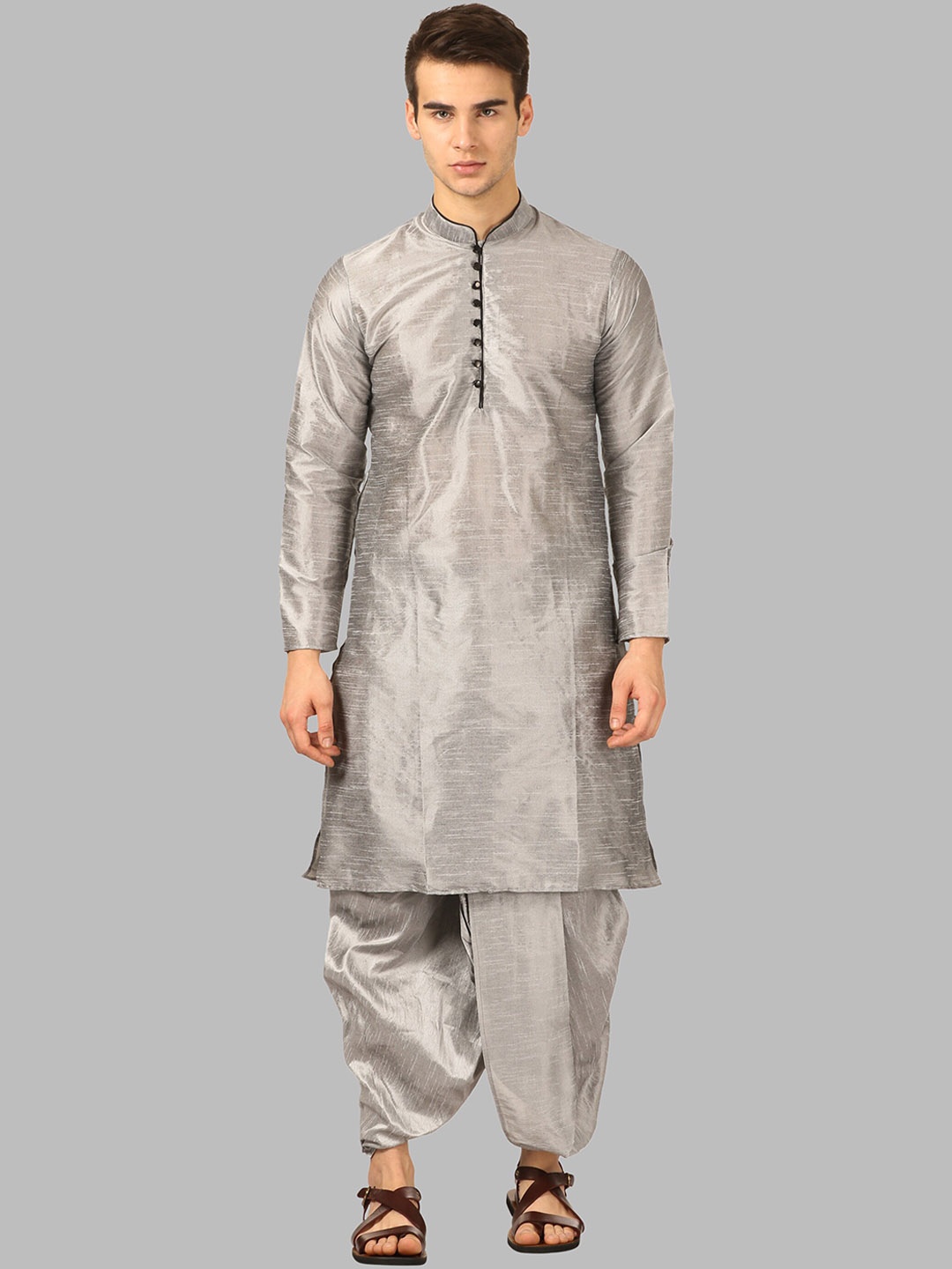 

ROYAL KURTA Men Silver-Toned Kurta with Dhoti Pants