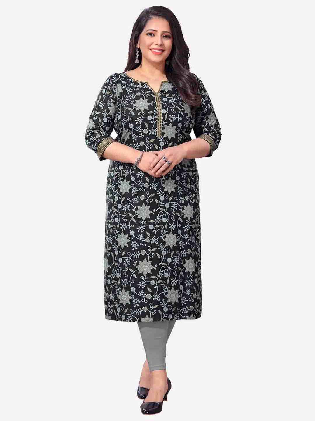 

SALWAR STUDIO Women Black Floral Printed Thread Work Kurta