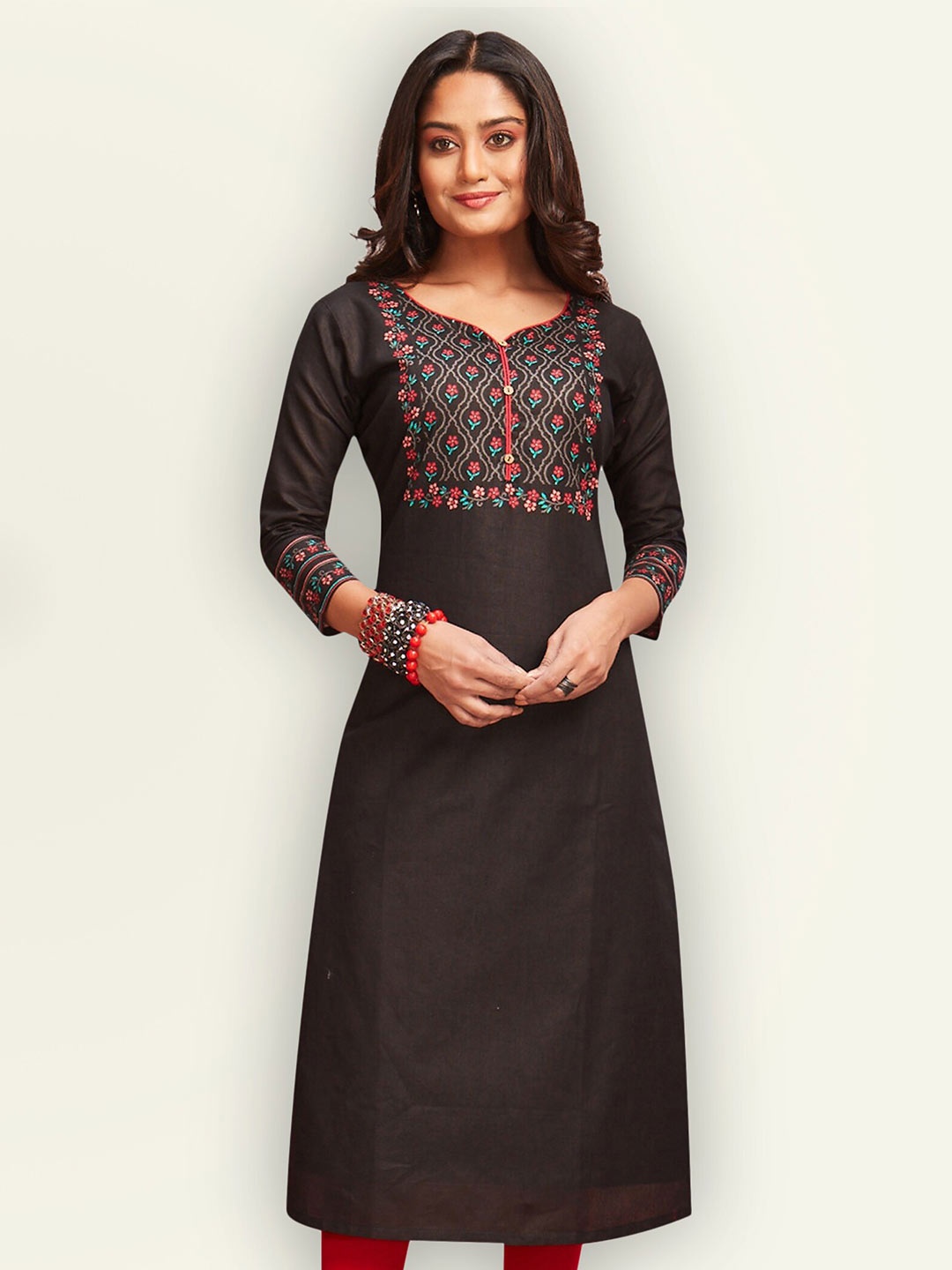 

Jevi Prints Women Black & Red Floral Embroidered Floral Pure Cotton Kurta