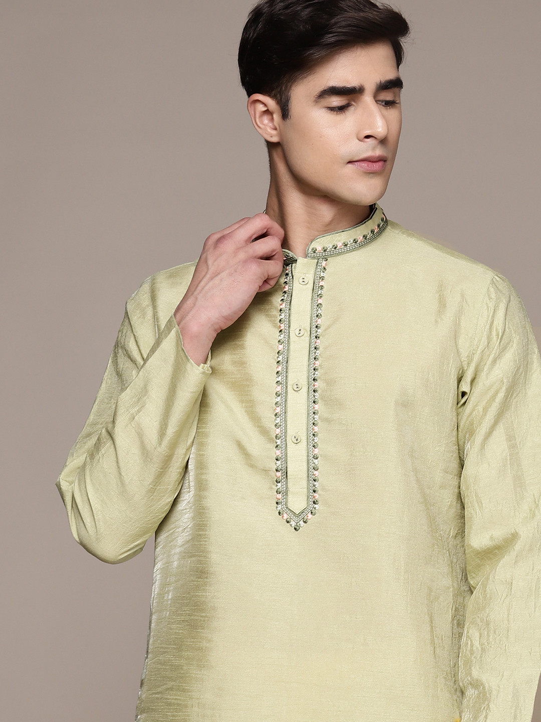 

KISAH Men Green Embroidered Kurta with Dhoti Pants