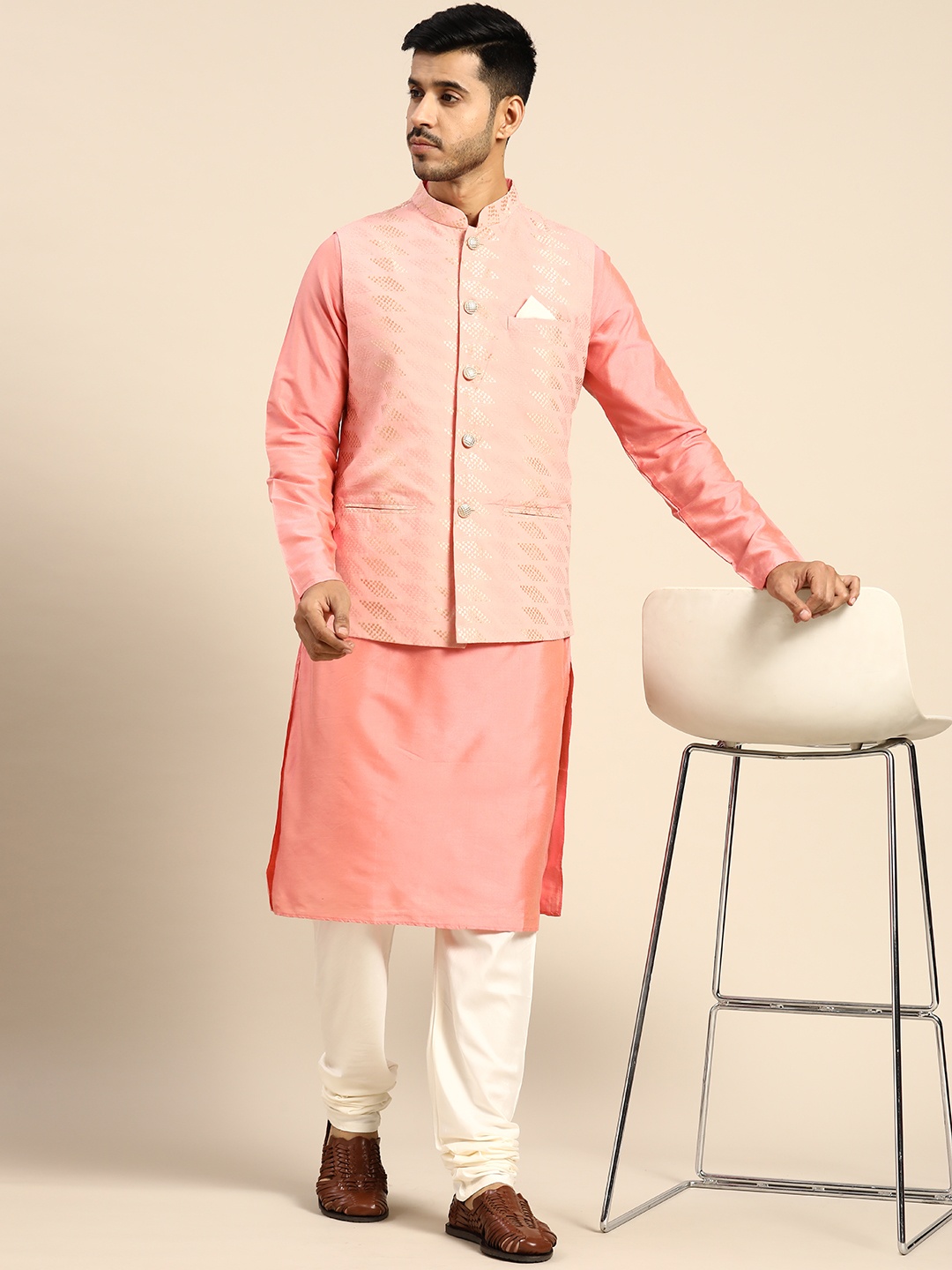 

KISAH Men Pink Solid Pure Cotton Kurta with Churidar