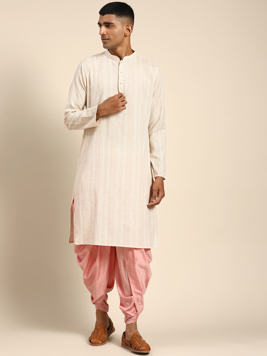 

KISAH Men Taupe Geometric Printed Kurta with Dhoti Pants