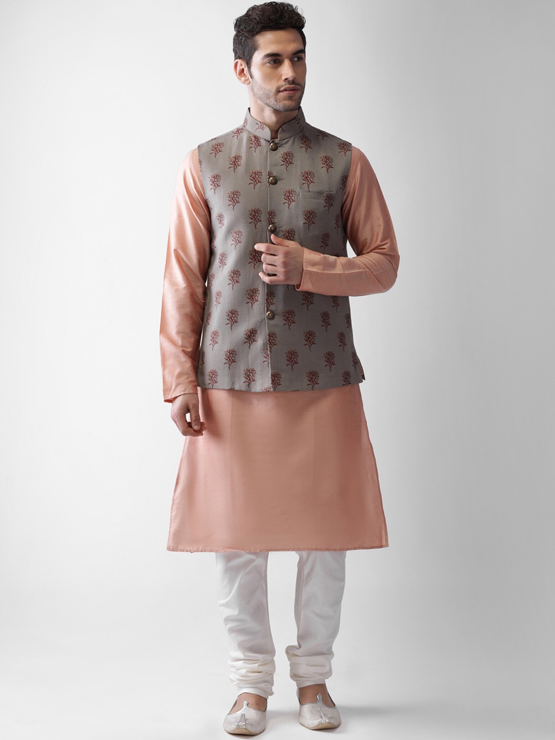 

KISAH Men Olive Green Floral Kurta with Churidar