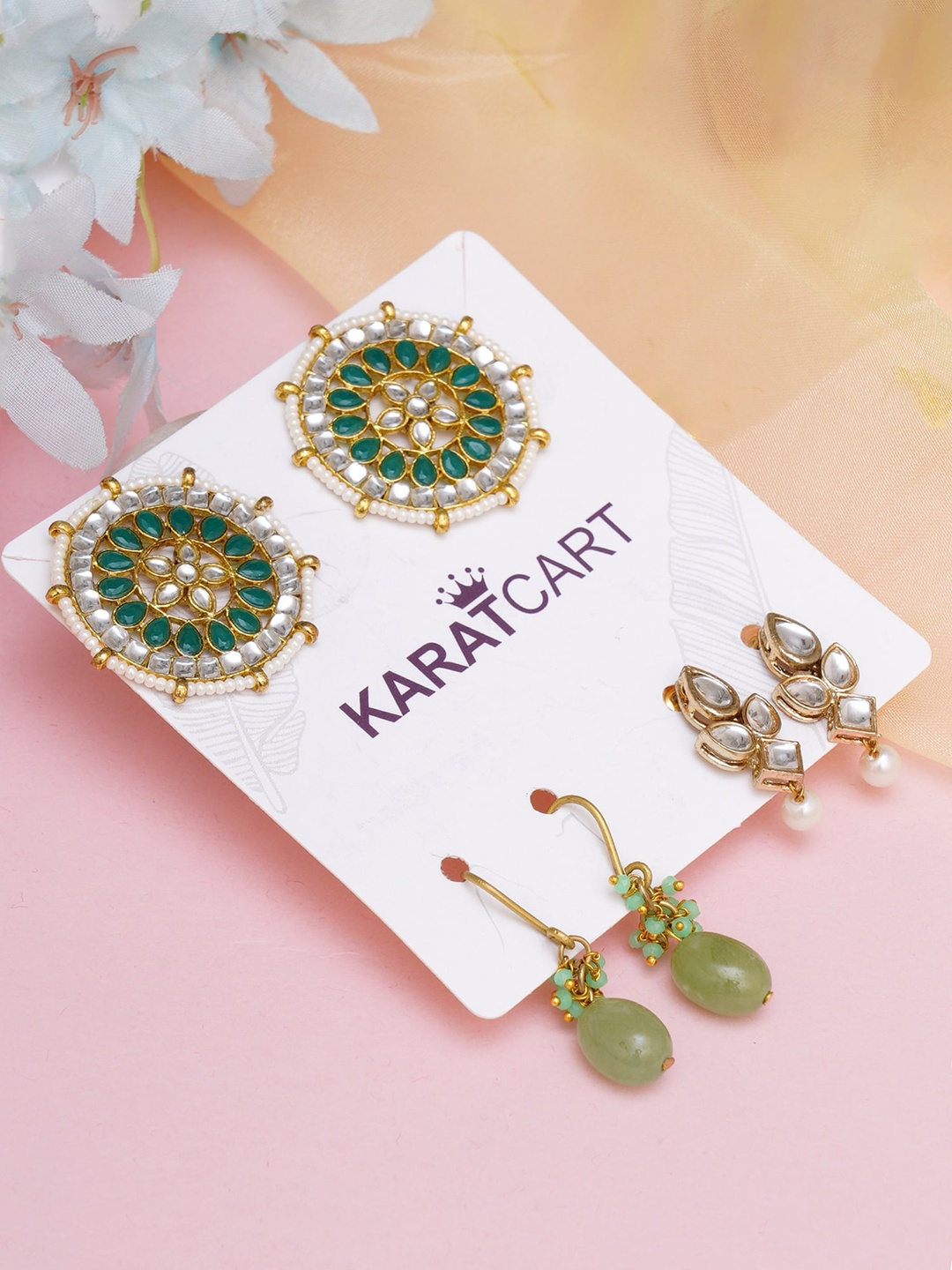 

KARATCART Women Set of 3 Green Gold-Plated Kundan Classic Drop Earrings