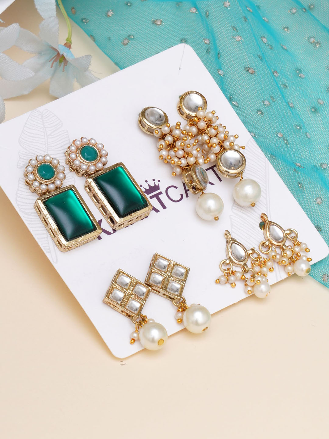 

KARATCART Women Set of 4 Green and White Kundan Gold-Plated Classic Drop Earrings
