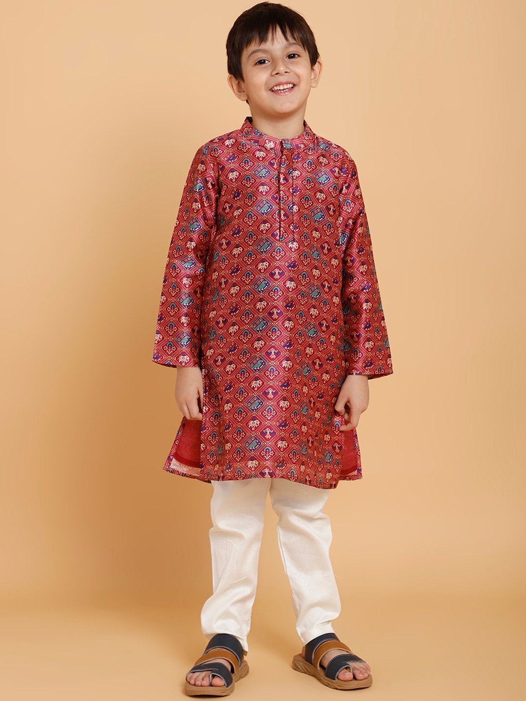 

PICCOLO Boys Maroon Printed Kurta with Pyjama