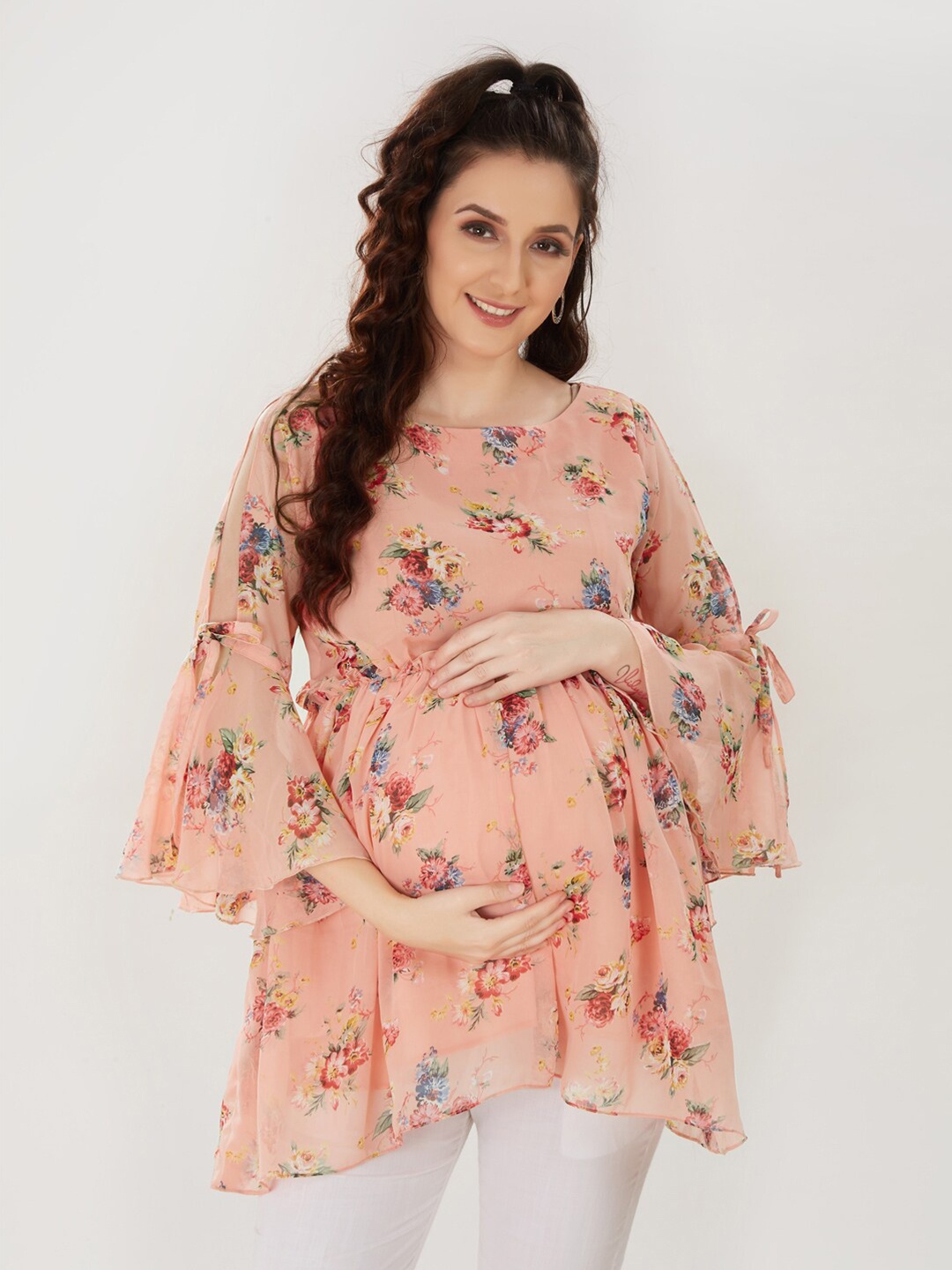 

Mom For Sure by Ketki Dalal Women Peach-Coloured Floral Georgette Longline Maternity Top
