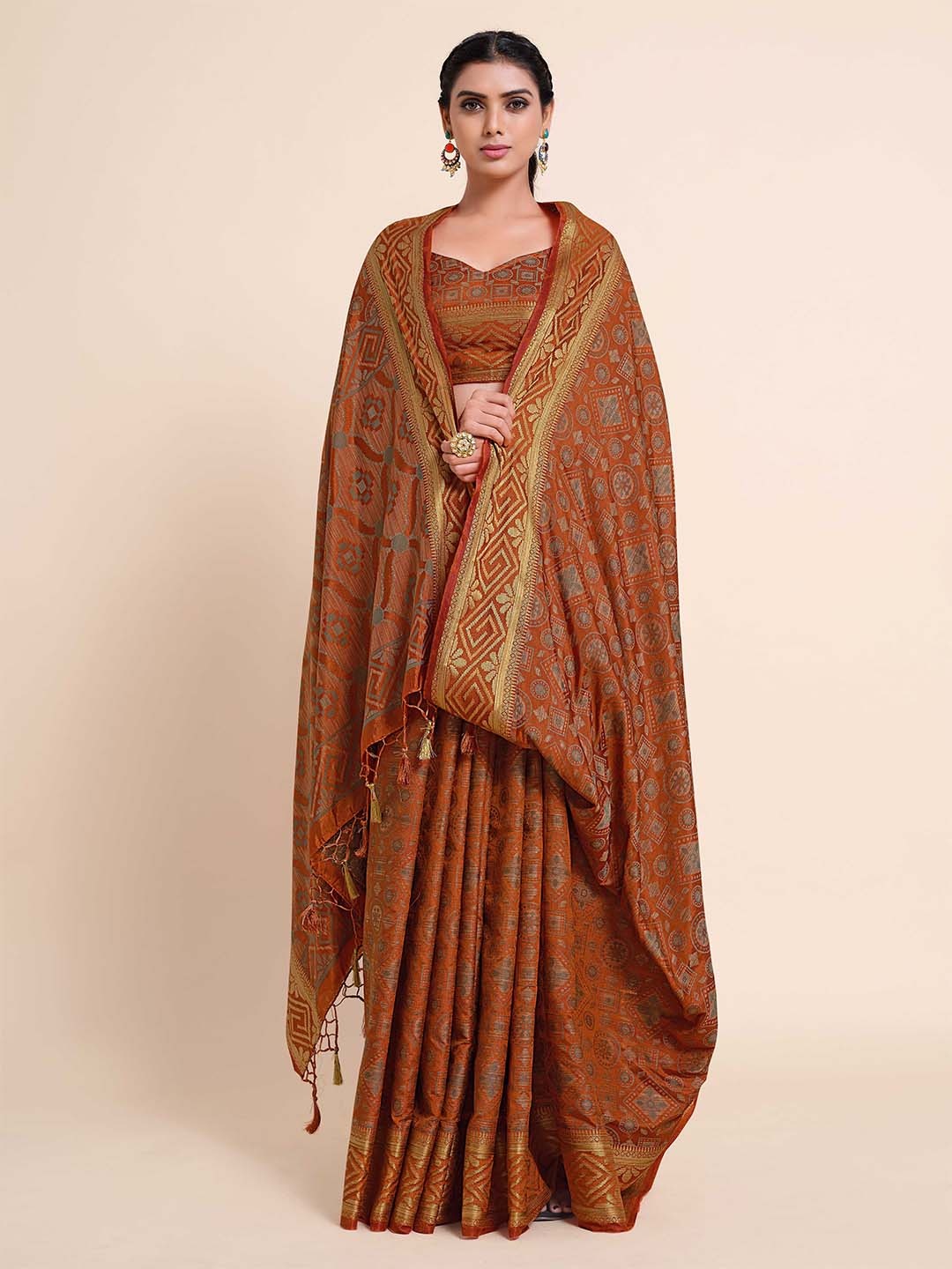 

MIMOSA Brown & Gold Woven Design Zari Art Silk Kanjeevaram Saree