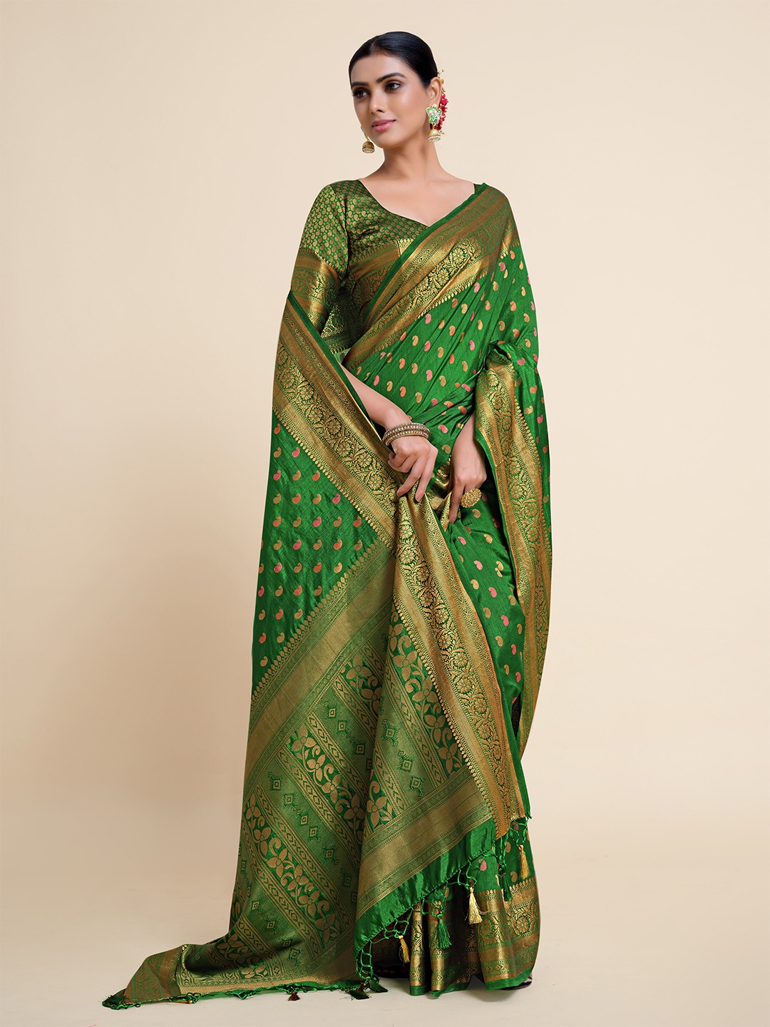 

MIMOSA Green & Gold-Toned Paisley Zari Art Silk Kanjeevaram Saree