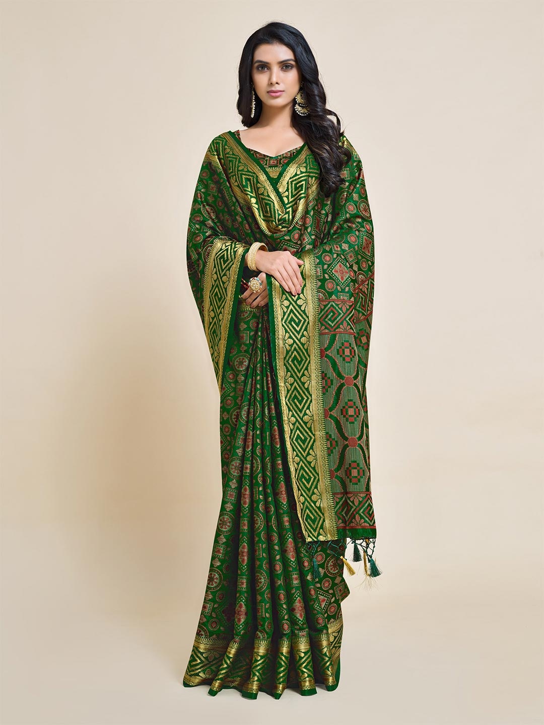 

MIMOSA Green & Gold-Toned Woven Design Zari Art Silk Kanjeevaram Saree