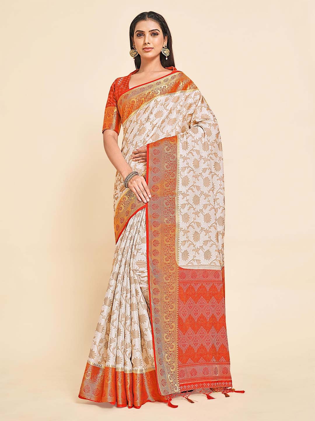 

MIMOSA Off White & Red Floral Zari Art Silk Kanjeevaram Saree