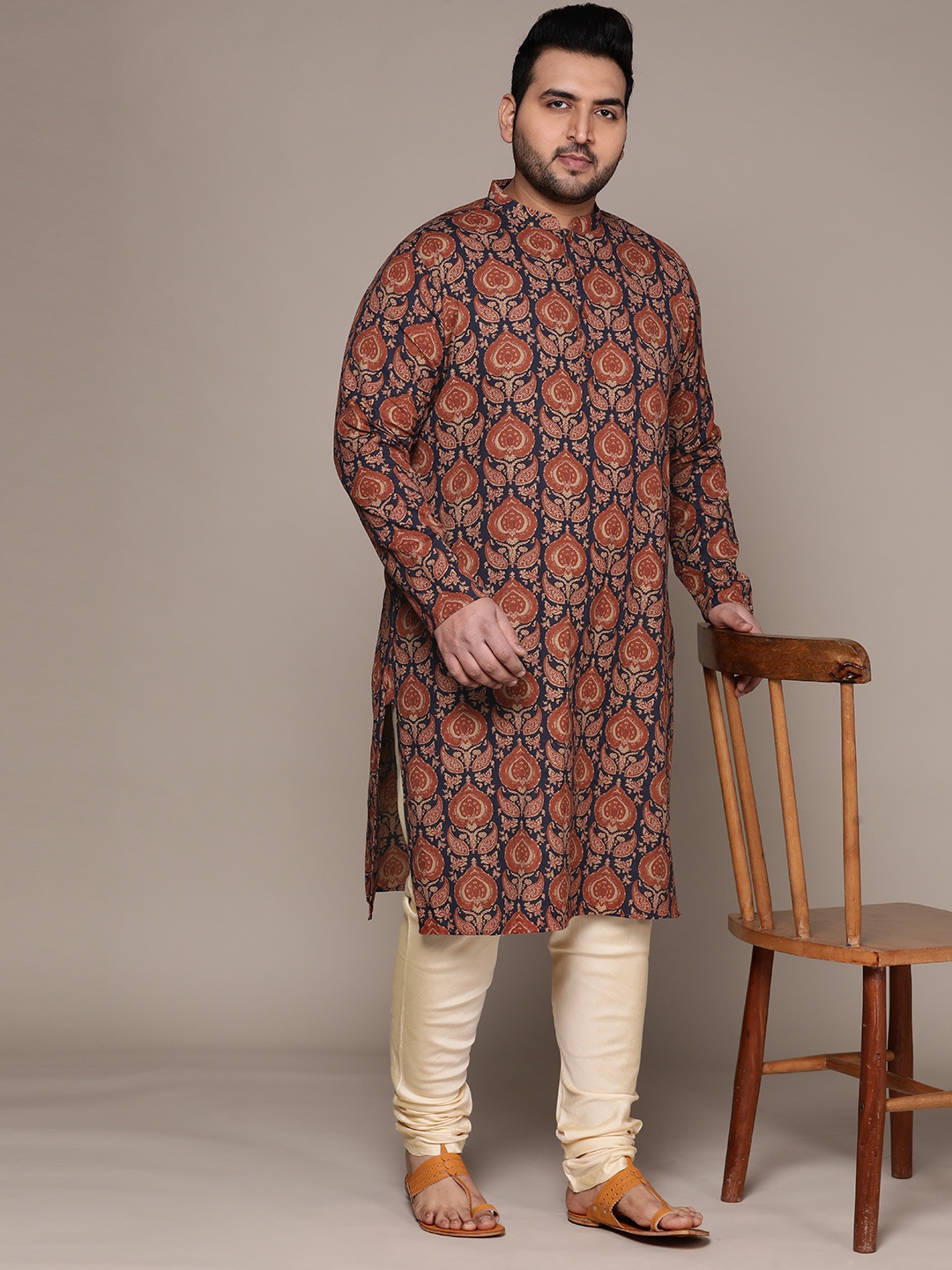 

KISAH PLUS Men Plus Size Ethnic Motifs Printed Kurta With Churidar, Navy blue