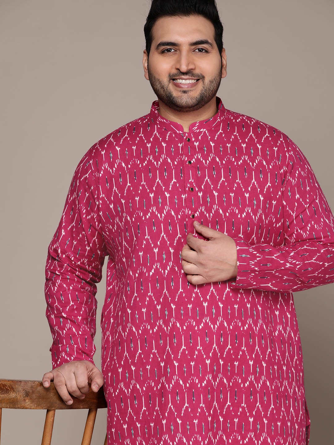 

KISAH PLUS Men Plus Size Printed Kurta With Churidar, Pink