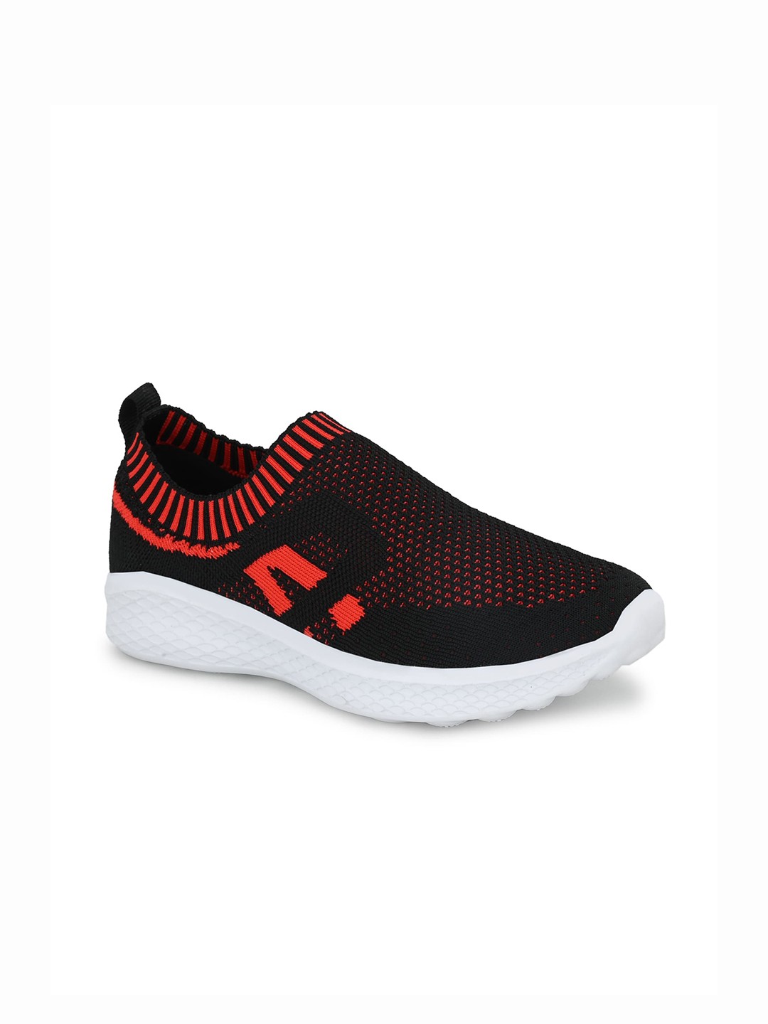 

Roadster Women Black Patterned Casual Sneakers