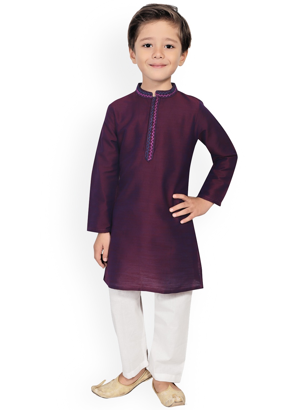 

SALWAR STUDIO Boys Purple & White Embroidered Straight Kurta with Pyjamas