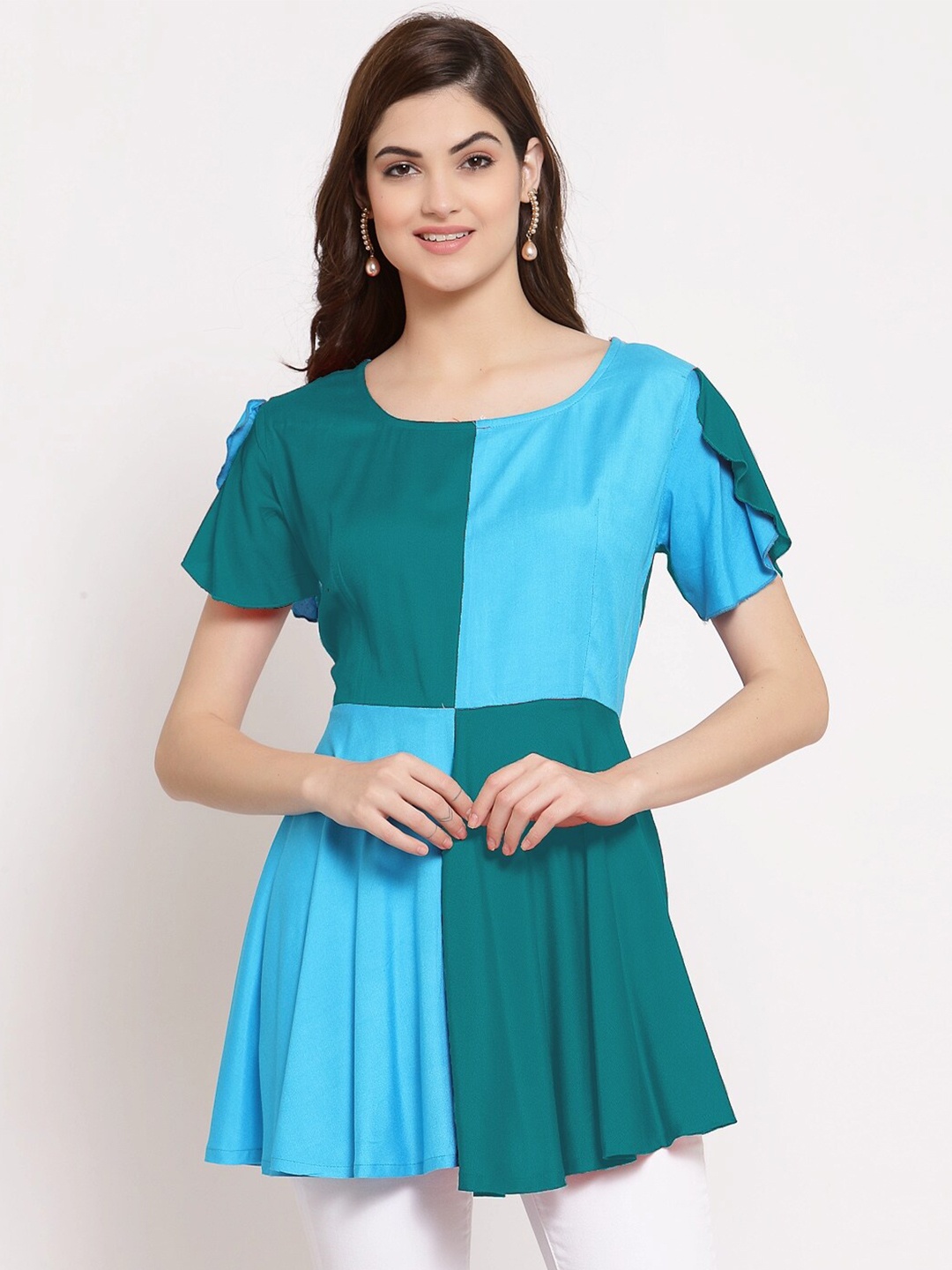 

PATRORNA Women Green & Blue Colourblocked Longline Top