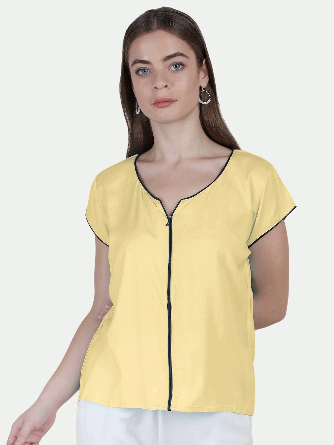 

PATRORNA Women Cream-Coloured & Black Top
